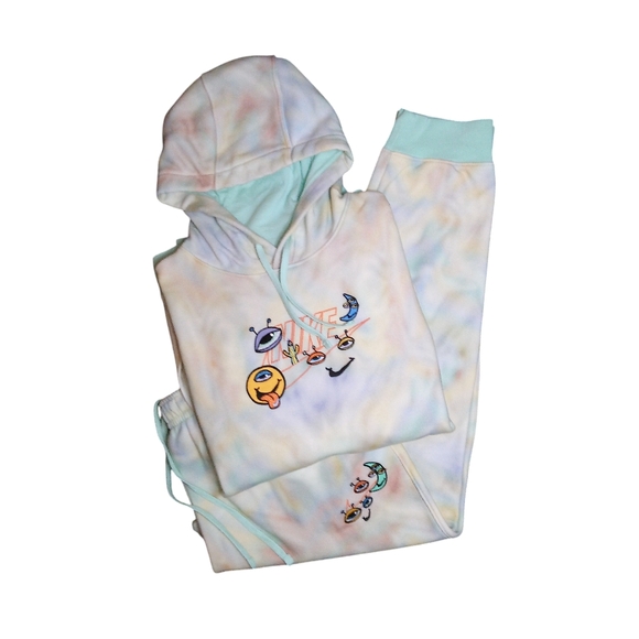 Nike pastel tie dye sweatsuit matching set. Unique alien embroidered design 2XL - Picture 2 of 15